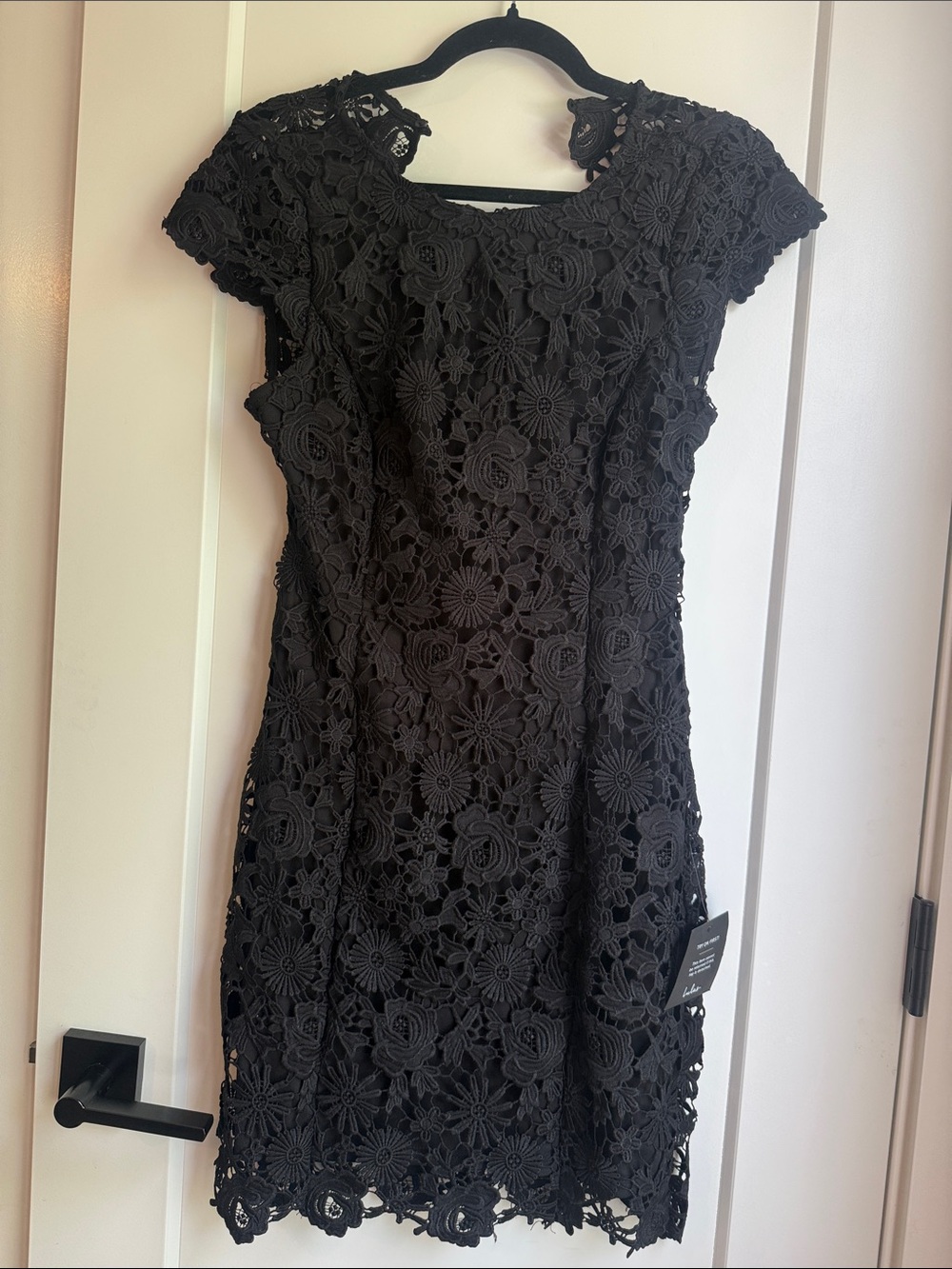 NWT Lulu’s Black Backless Lace Dress